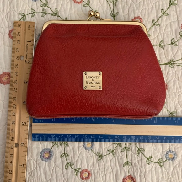 Dooney and Bourke red pebble leather kiss wallet pouch - Picture 5 of 14